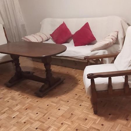 Uroczy Apartament Z Bezplatnych Parkingiem Warszawa Exteriör bild
